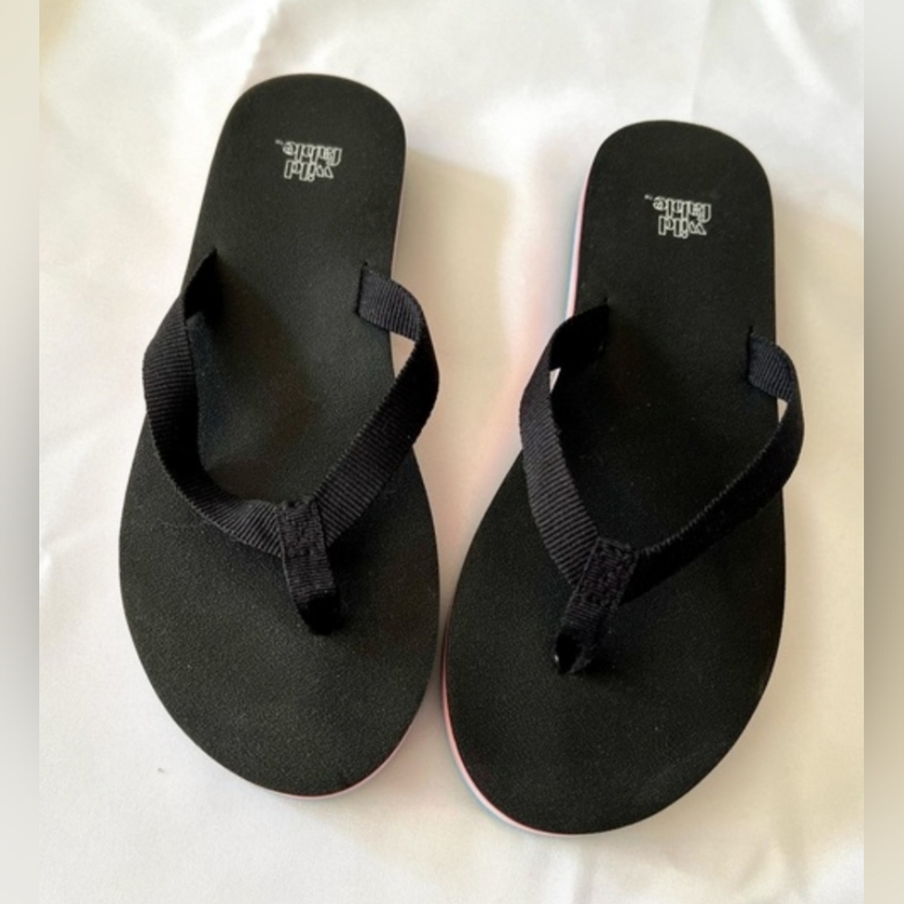 Wild Fable black thong sandals with blue pink color soles arch support size 11 - Picture 7 of 8